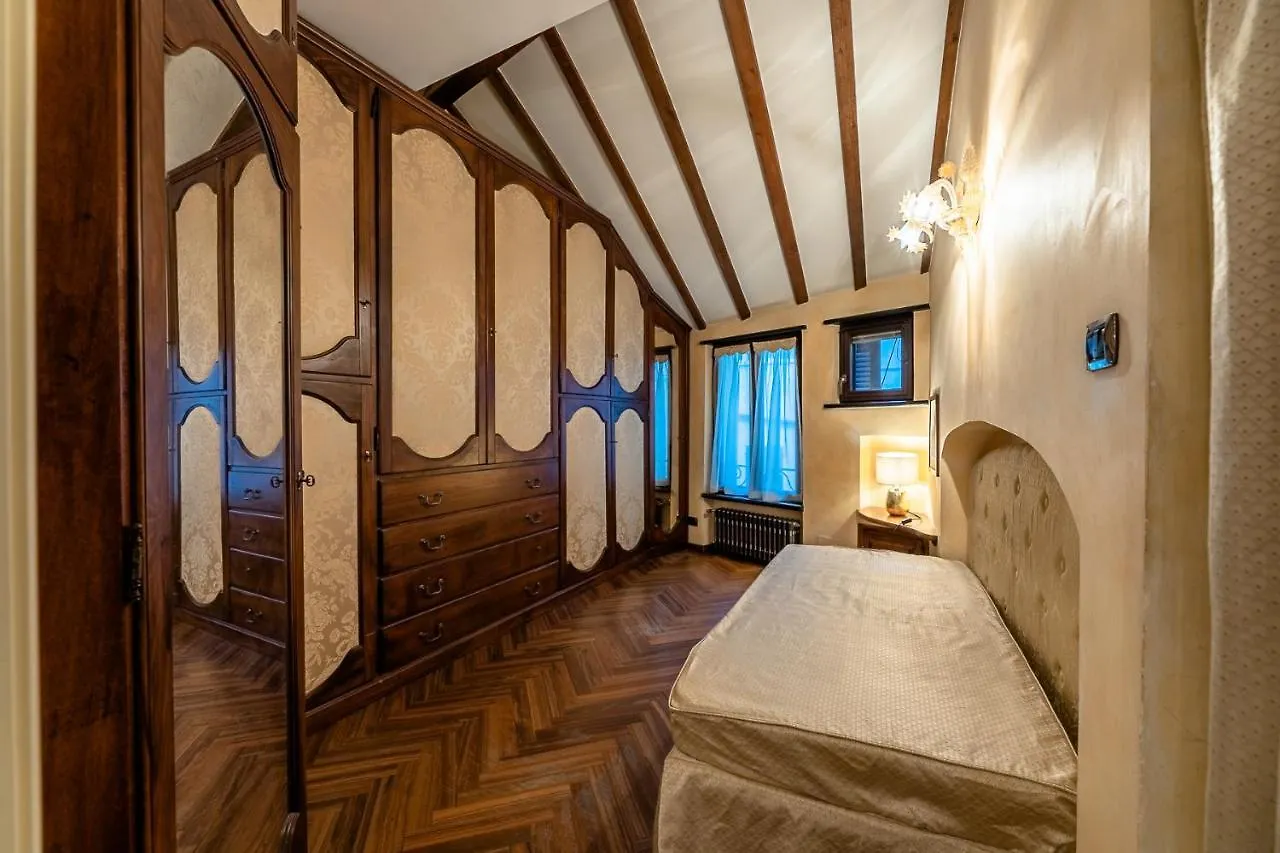 Dimora Lucrezia Apartment Savona