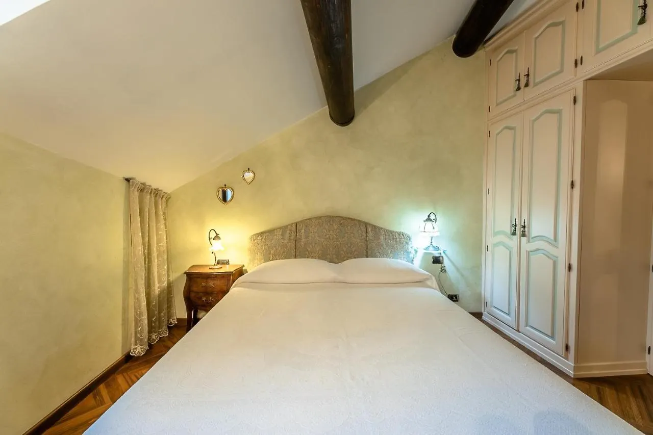 Dimora Lucrezia Apartment Savona